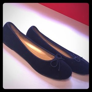 SCOOP NYC Navy velvet ballet flats size 9